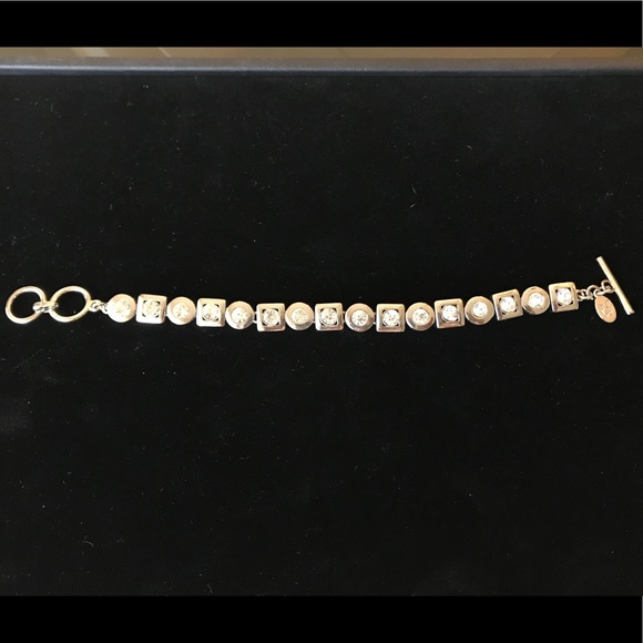 Silver tone Bracelet with Rhinestones - Picture 1 of 8